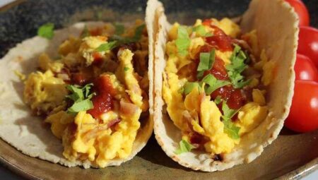 Bacon and Egg Tacos